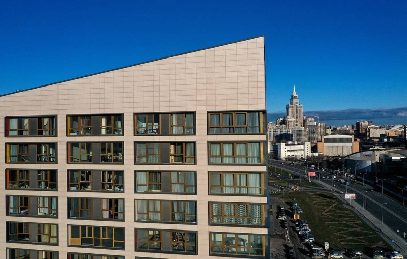 Нежилые помещения на общей лестничной клетке апартаментов могут разрешить делать жилыми