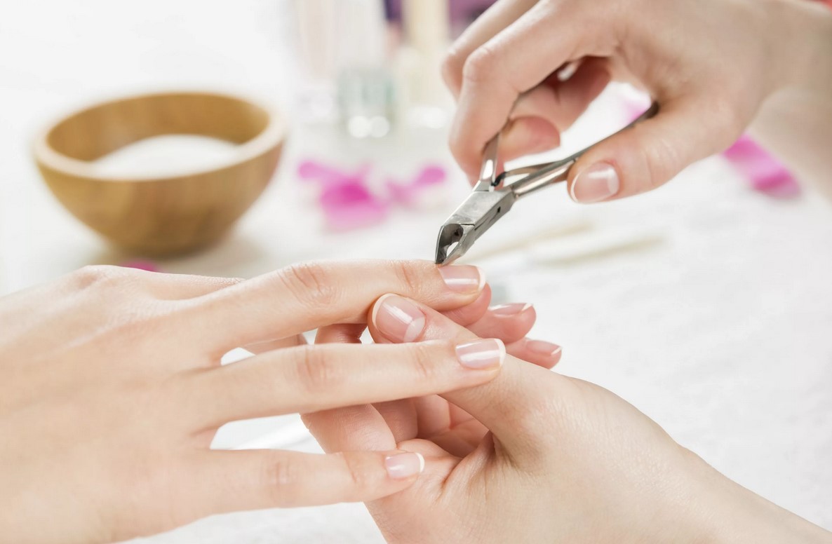 Тема: Интернет магазин инструментов для маникюра