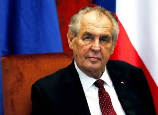 Президент Чехии выступит 25 апреля с обращением по поводу инцидента во Врбетице