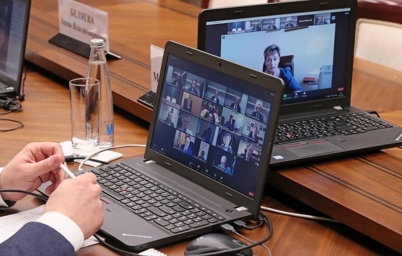 Роскомнадзор рекомендовал переходить на российские аналоги Zoom