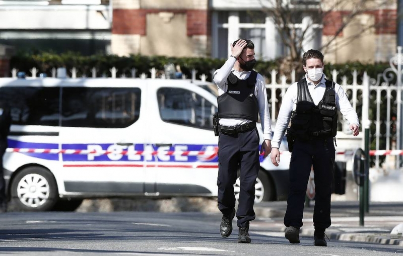 СМИ: убийство сотрудницы полиции в Рамбуйе рассматривается как теракт