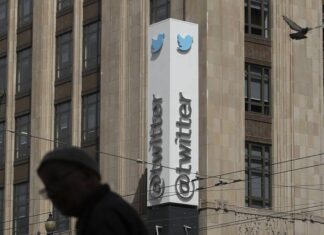 Суд оштрафовал Twitter еще на 3,3 млн рублей за отказ удалить запрещенную информацию