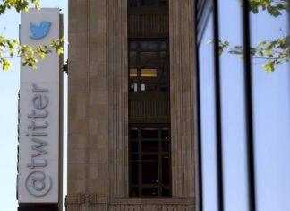 Суд оштрафовал Twitter на 8,9 млн рублей по трем административным делам