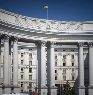 В МИД Украины заявили, что готовят ответ после задержания своего консула в Петербурге