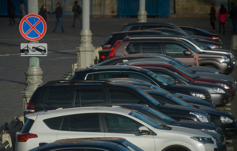 В Москве изменилась стоимость эвакуации автомобилей-нарушителей