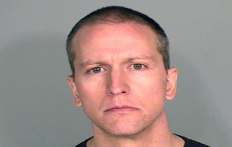 В США экс-полицейского признали виновным в непредумышленном убийстве Джорджа Флойда