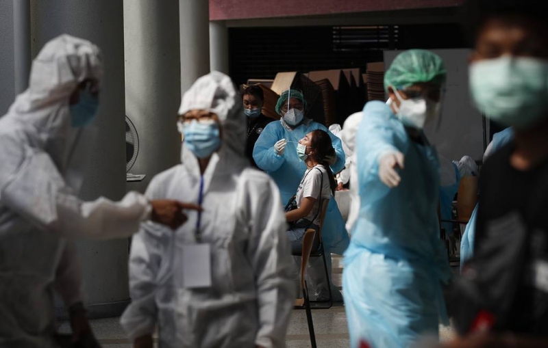 ВОЗ назвала тревожной ситуацию с коронавирусом в мире

