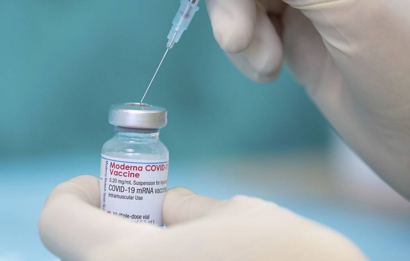 ВОЗ рекомендовала вакцину Moderna для экстренного использования
