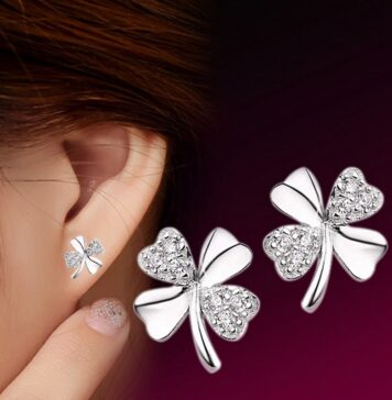 Особенность сережек в форме клевера