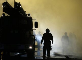 Автобус загорелся на ходу в Ростове-на-Дону