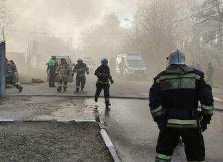 Четыре человека погибли при пожаре в сварочном цехе в Мытищах
