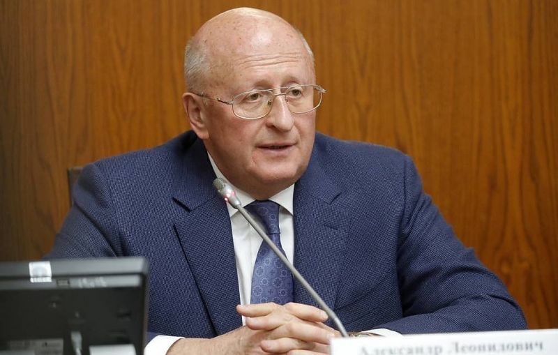 Гинцбург заявил, что назальная вакцина от COVID-19 может быть зарегистрирована в 2022 году