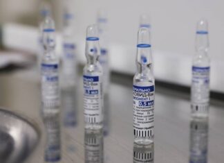 Глава МИД Мальты заявил, что «Спутник V» могут сертифицировать в Европе до конца июня