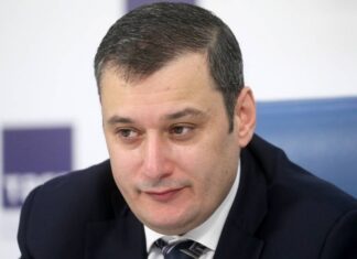 Хинштейн заявил, что ограничение работы WhatsApp в России не обсуждается