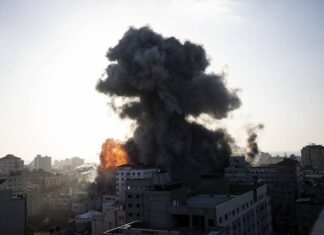 Израильские истребители поразили объект военной разведки ХАМАС в секторе Газа