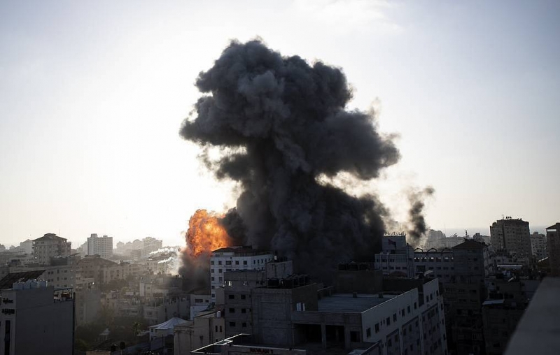 Израильские истребители поразили объект военной разведки ХАМАС в секторе Газа