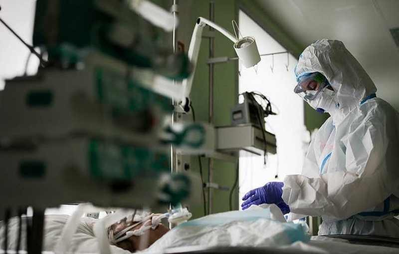 Коронавирус в марте стал одной из причин 2 898 смертей в Москве