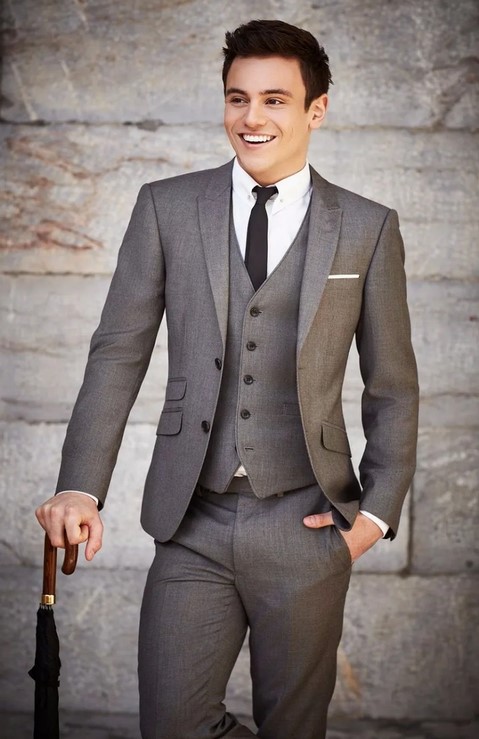 Как правильно выбрать мужской костюм