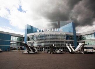 Литва запретила прием самолетов, пересекающих воздушное пространство Белоруссии