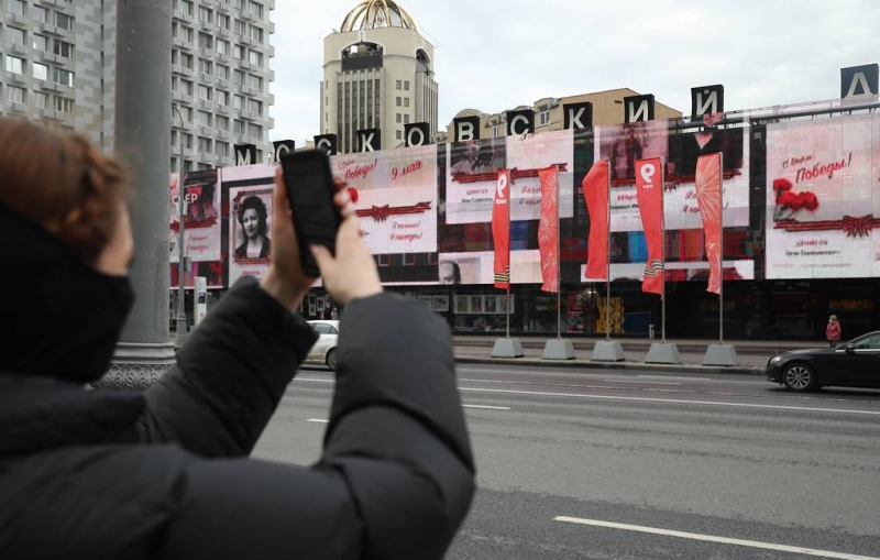 Организаторы "Бессмертного полка" пресекли размещение портретов нацистов в шествии
