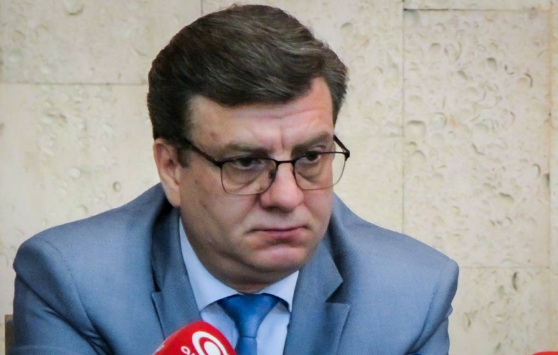 Пропавшего в лесу главу Минздрава Омской области разыскивают около 100 человек