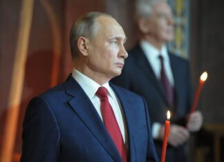 Путин поздравил православных христиан с Пасхой