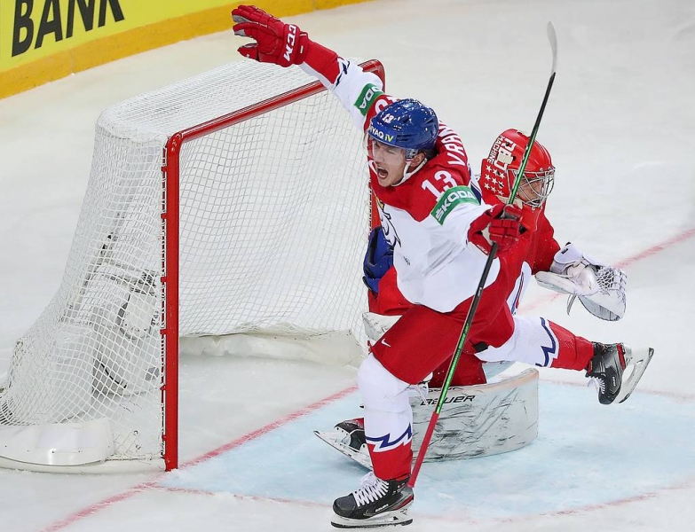 Российские хоккеисты стартовали с победы над чехами на чемпионате мира

