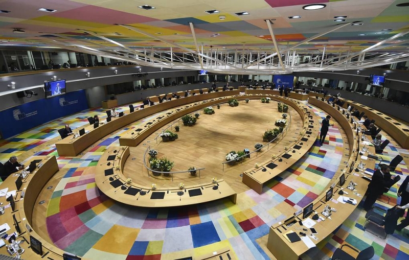 Саммит ЕС постановил запретить авиакомпаниям Белоруссии летать в Евросоюз