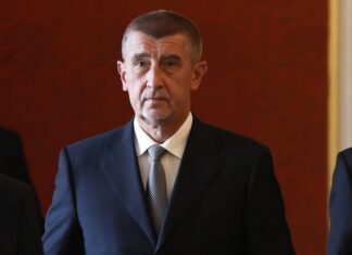 СМИ: Бабиш попросил страны ЕС выслать «хотя бы по одному» дипломату РФ из-за Врбетице