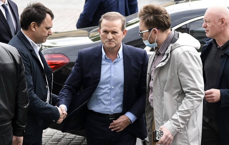 Суд Киева отправил Медведчука под домашний арест