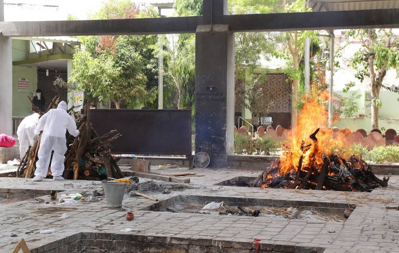 В Индии зафиксировали за сутки максимальное число смертей из-за коронавируса