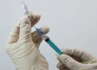 В Минпромторге назвали закупочные цены российских вакцин от коронавируса