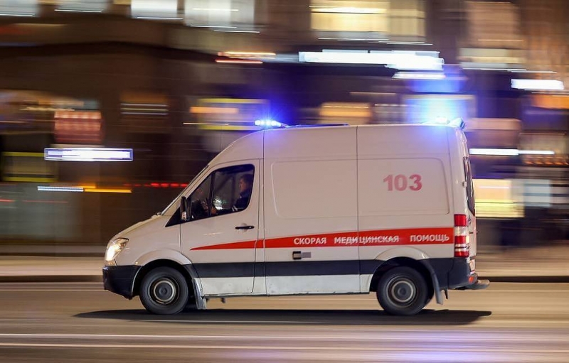 В Новокузнецке 11 детей госпитализировали после распыления неизвестного вещества в школе