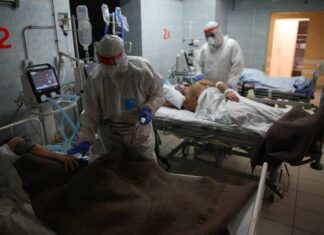 В России с начала эпидемии выявили более 5 млн заразившихся коронавирусом