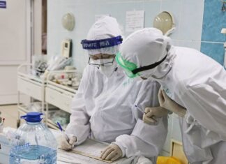 В России выявили 9 270 случаев заражения коронавирусом за сутки