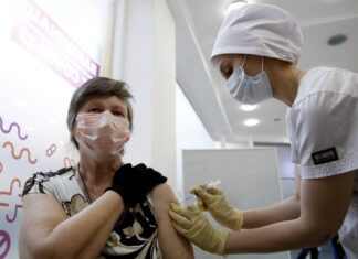 Вакцина «Спутник Лайт» может поступить в гражданский оборот через три недели