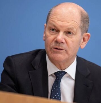 Вице-канцлер ФРГ обвинил Лукашенко в фальсификации угрозы минирования самолета Ryanair