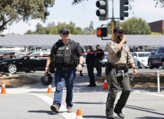 Восемь человек погибли в результате стрельбы в Калифорнии