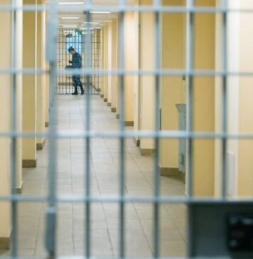 Заключенным в СИЗО и колониях расширят перечень платных услуг и увеличат число свиданий