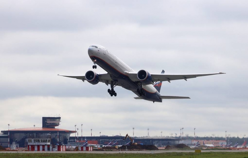 "Заминированный" самолет после проверки вылетел в Симферополь

