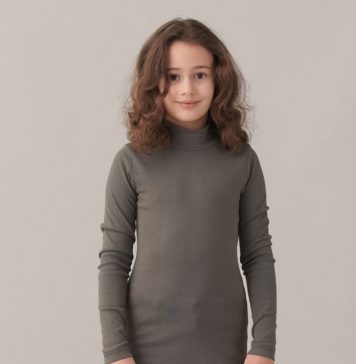 Стильная и модная одежда для маленьких принцесс