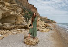 Модная женская одежда