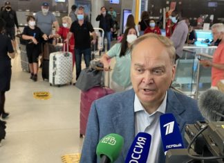 Антонов назвал анонс новых санкций не тем сигналом, которого ждали после саммита РФ и США