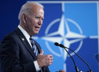 Байден заявил, что считает Путина достойным соперником