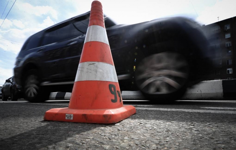 На севере Москвы автомобиль насмерть сбил ребенка на самокате на пешеходном переходе