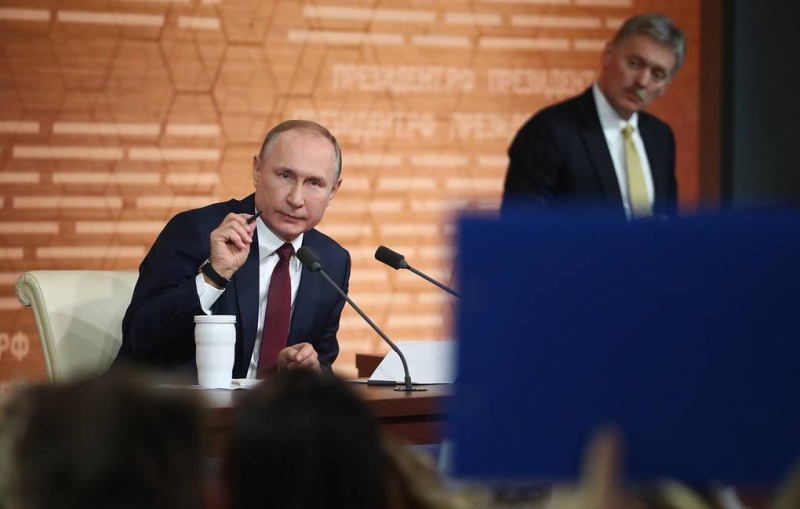 Песков заявил, что подготовка к прямой линии с Путиным уже идет