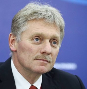 Песков заявил, что введение в России нового локдауна сейчас не обсуждается