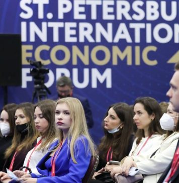 Порядка 13 тыс. человек участвовали в ПМЭФ