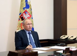 Путин заявил, что ситуация с коронавирусом в нескольких регионах обострилась