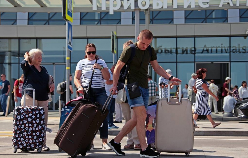 РБК: Минтранс требует обеспечить авторизацию авиапассажиров по сертификату о вакцинации